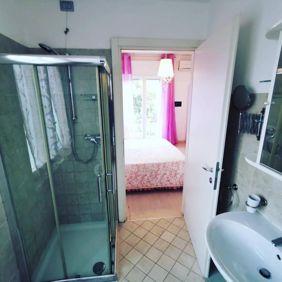 Ai Giardini Rooms -Vicino Ospedale Borgo Trento E Centro Storico Верона Экстерьер фото
